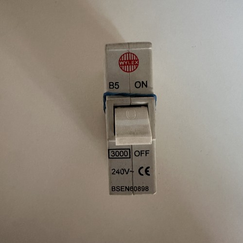 Wylex mcb plug con - base, b5